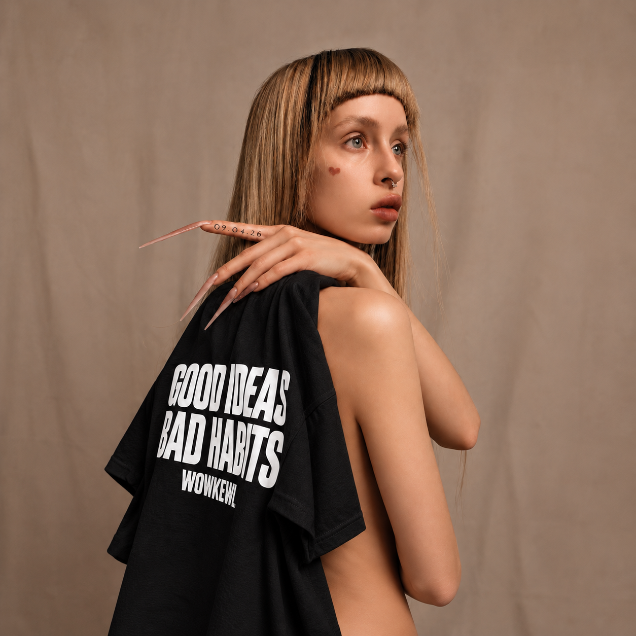 WOWKEWL Good Ideas Tee — on model