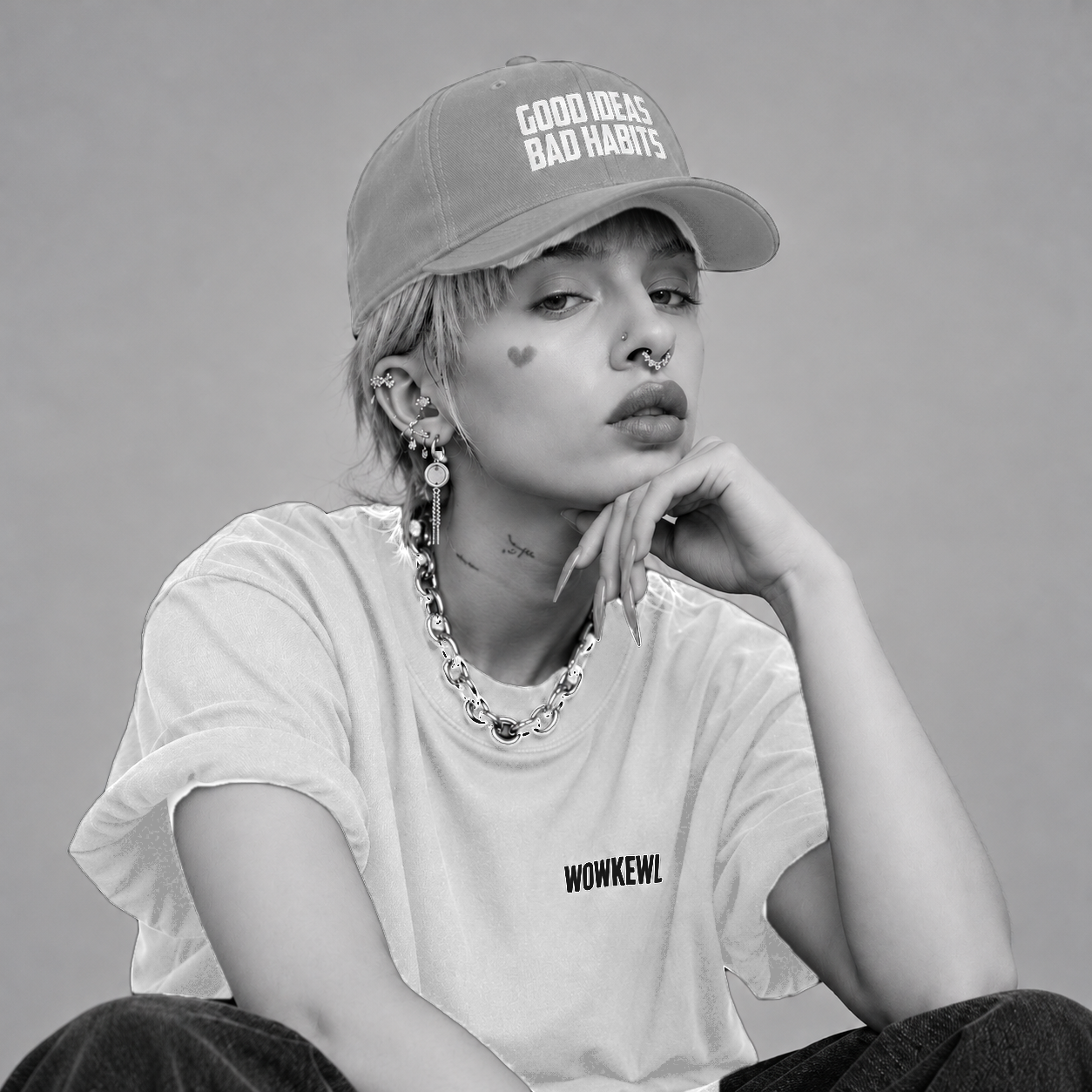 WOWKEWL Good Ideas Cap — on model