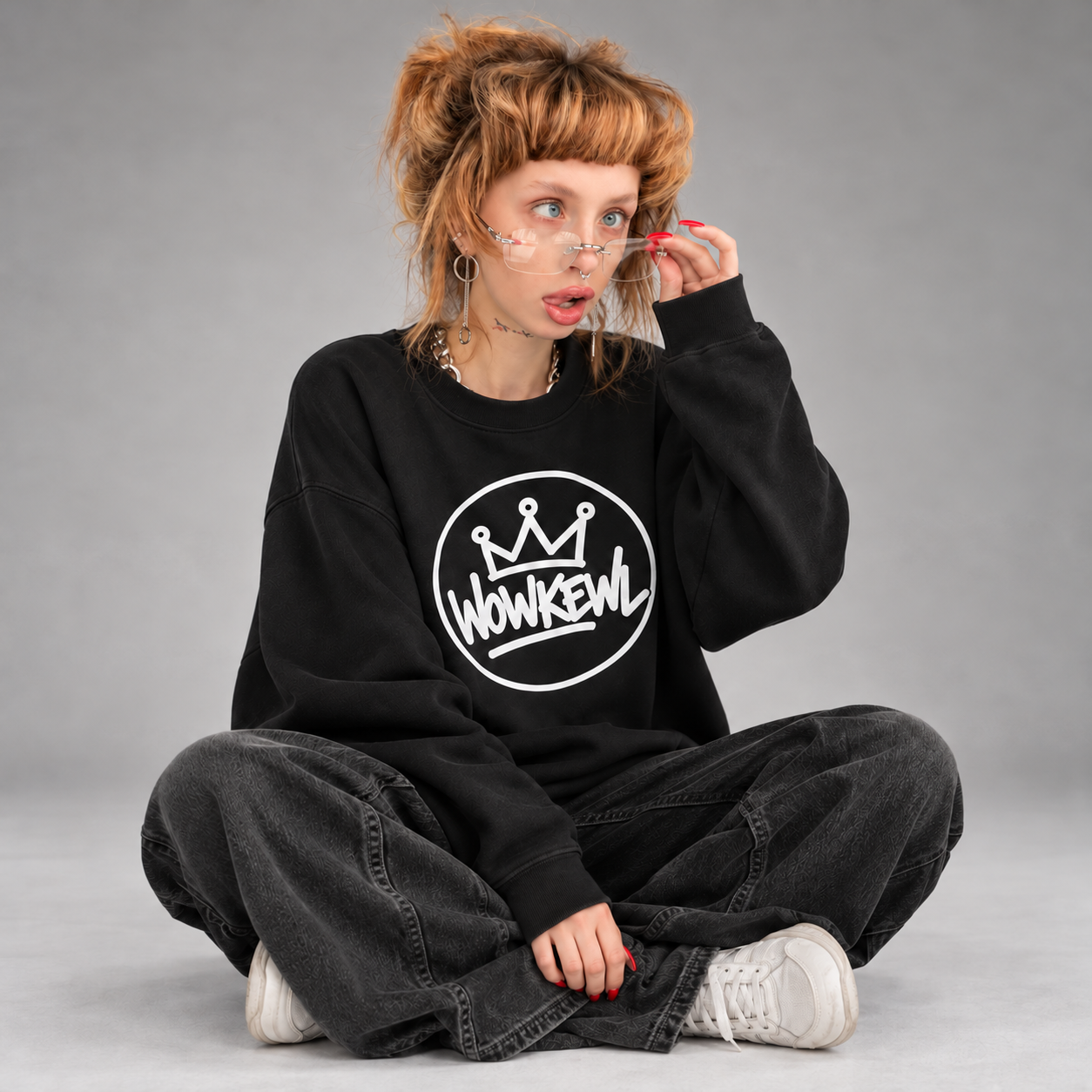 WOWKEWL Crown Mono Sweatshirt – svart