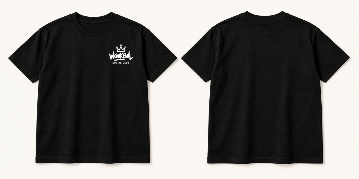 WOWKEWL Social Club T-shirt svart med litet brösttryck